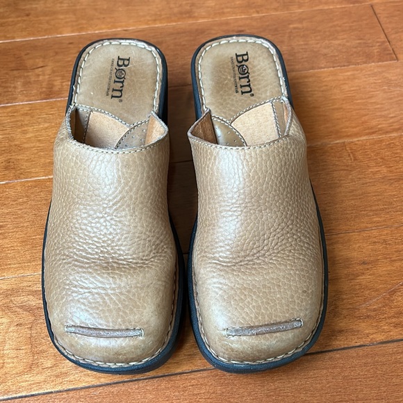Born Tan Leather Clogs Size 6 - Picture 3 of 9